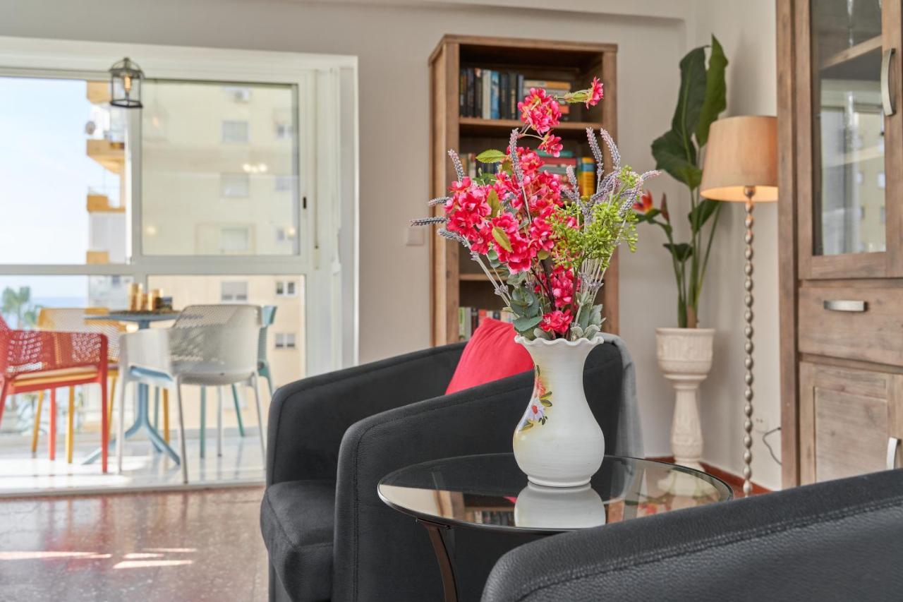 Apartment In Альгарробо-Коста Экстерьер фото